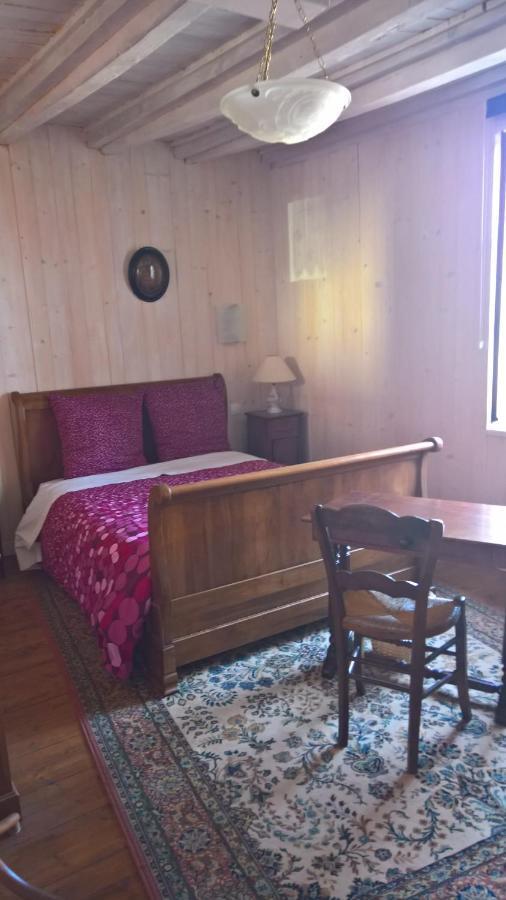 Chambre D Hote 1873 Frasne Oda fotoğraf
